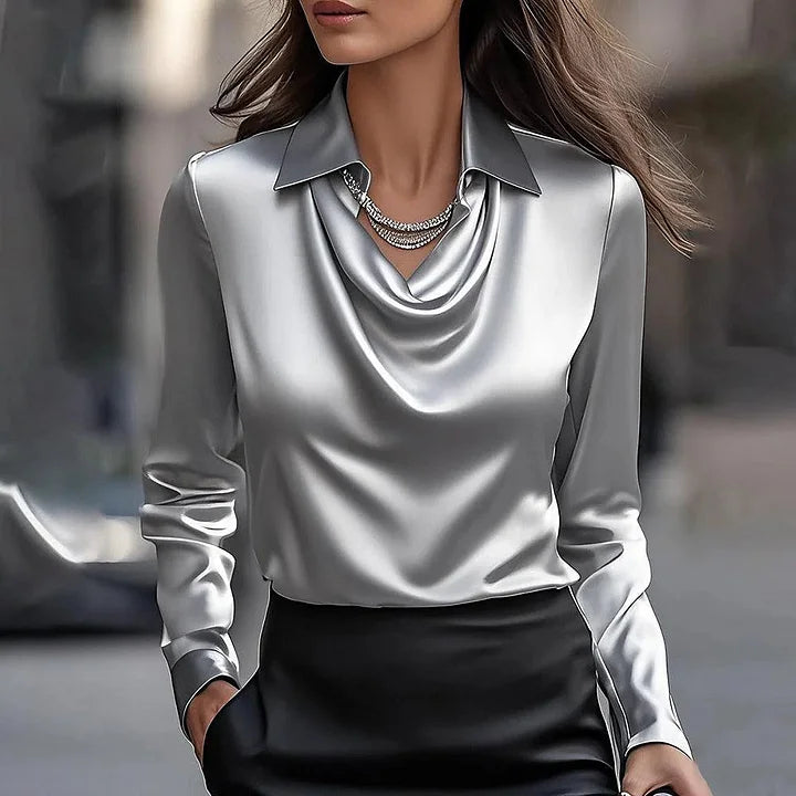 CARMINA™ – Satinbluse med draperet hals